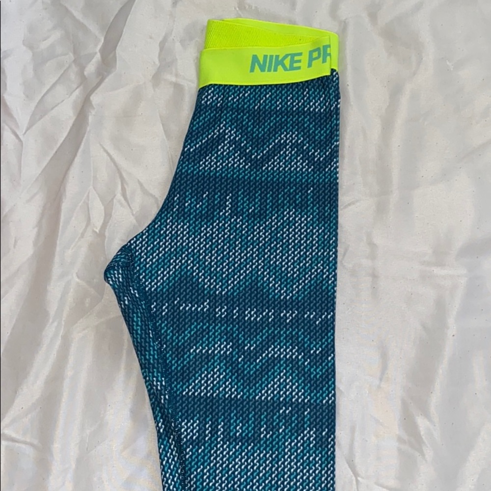 Nike Pro Leggings Size Extra Small!